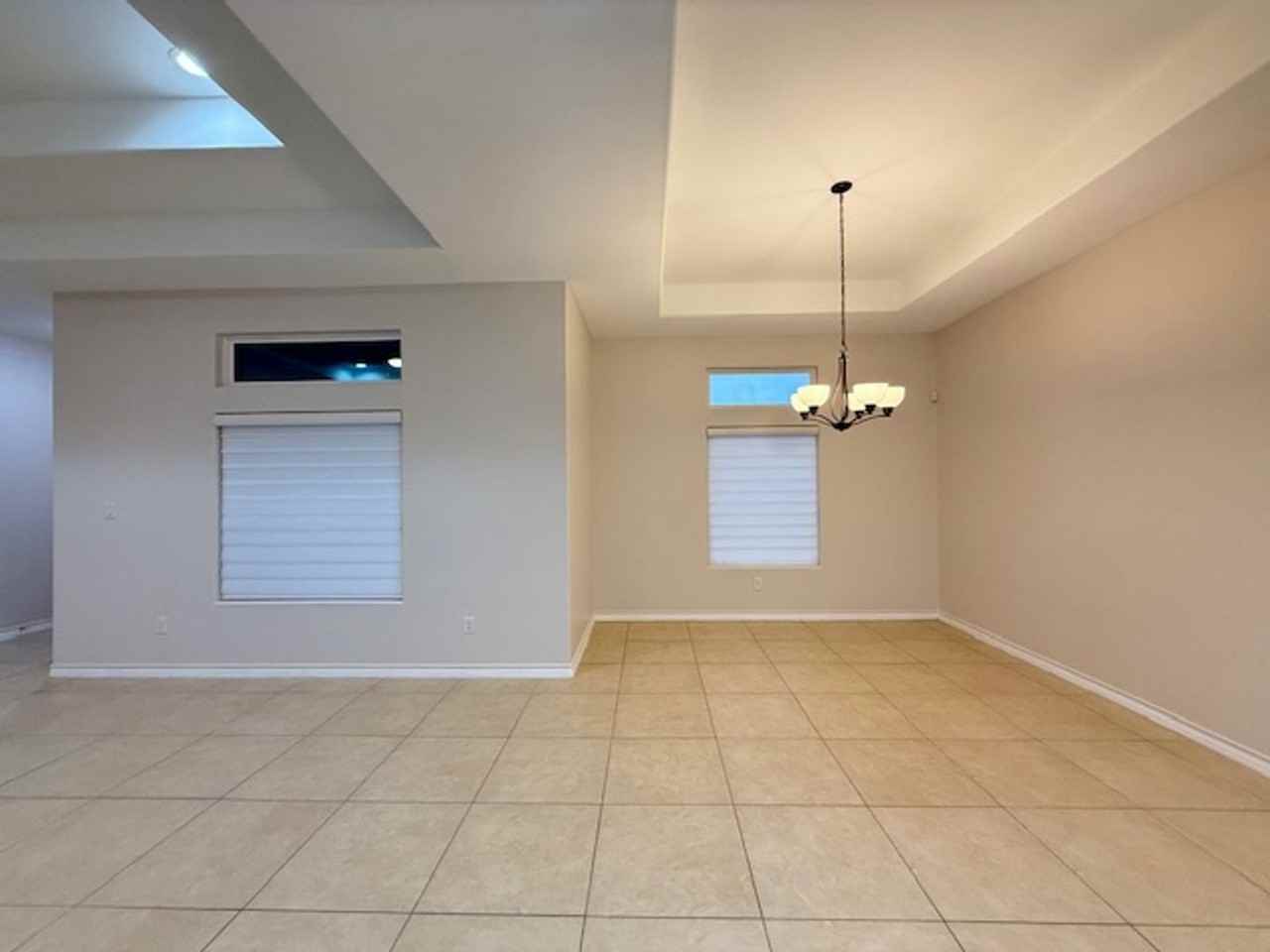 409 Glen Cook Dr - Photo 4 of 19