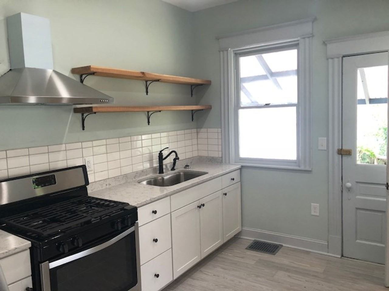 213 Union St - Photo 3 of 9