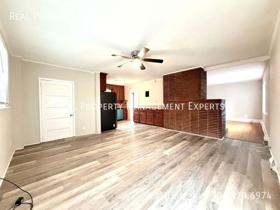 3930 Carlyle Dr - Photo 6 of 12