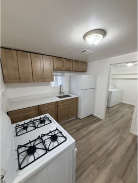 4769 W Ellsworth Ave - Photo 3 of 22