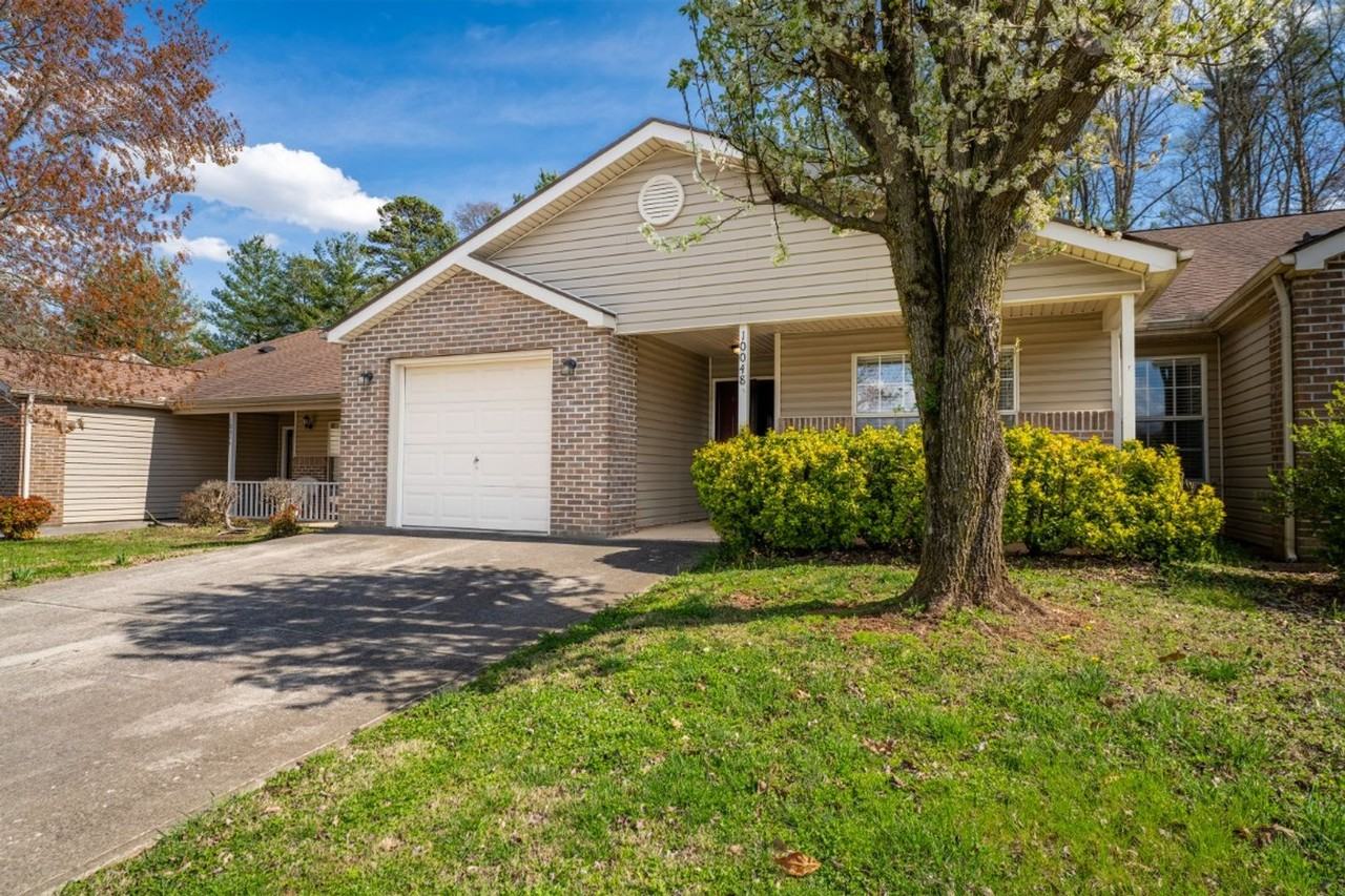 10048 Gate Post Way - Photo 3 of 38