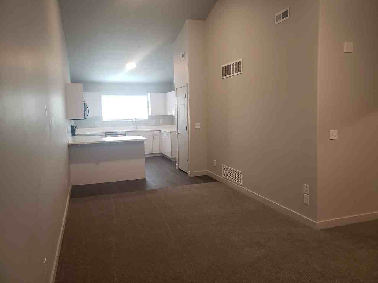 572 S 100 W #301 - Photo 7 of 17