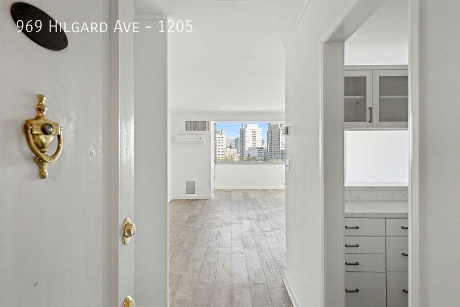 967 Hilgard Ave #1205 - Photo 5 of 20