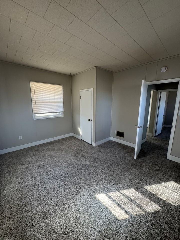 103 5th St - Photo 6 of 8