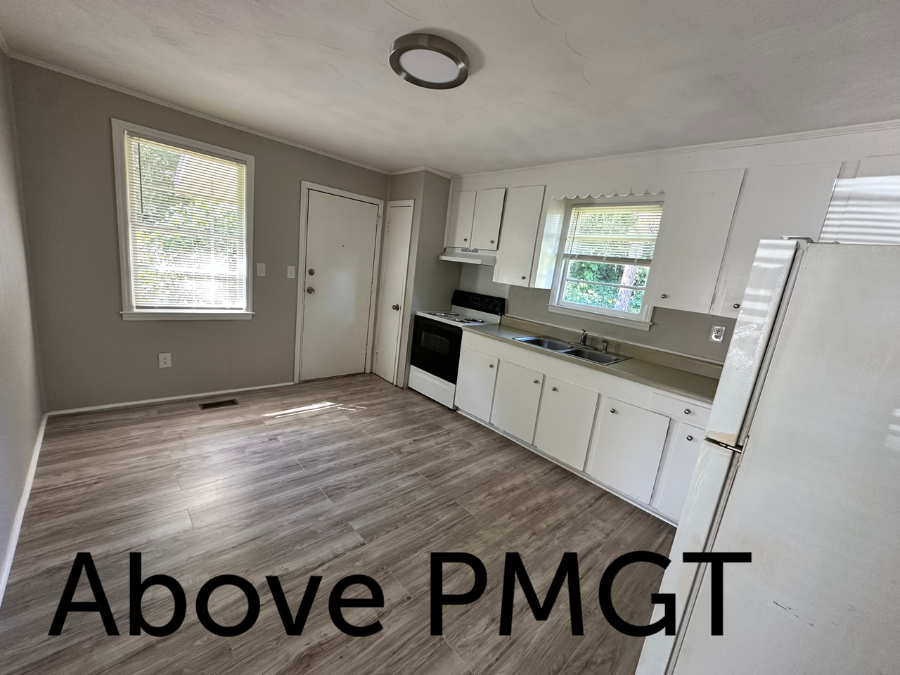 396 Sequoia Dr - Photo 3 of 18