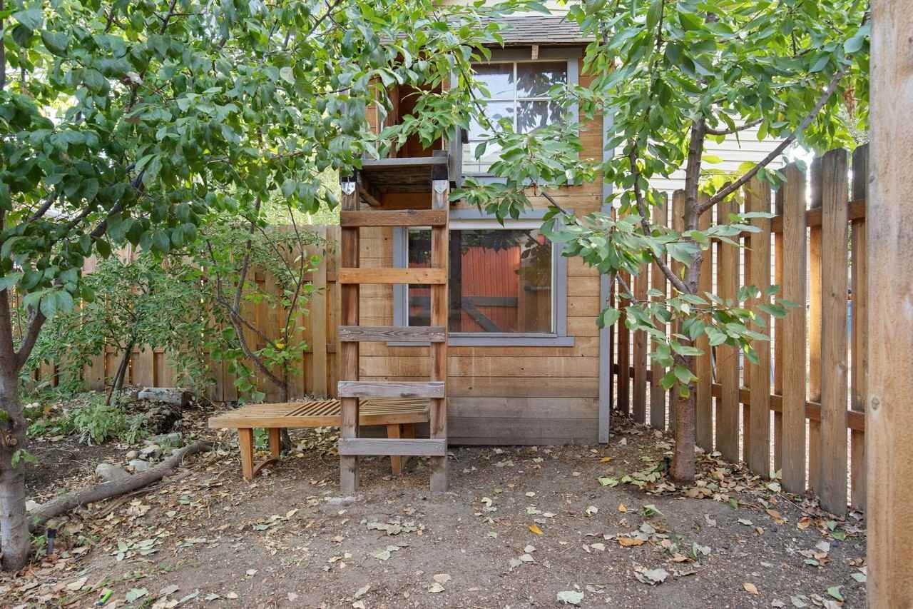 421 W Ofarrell St - Photo 2 of 50