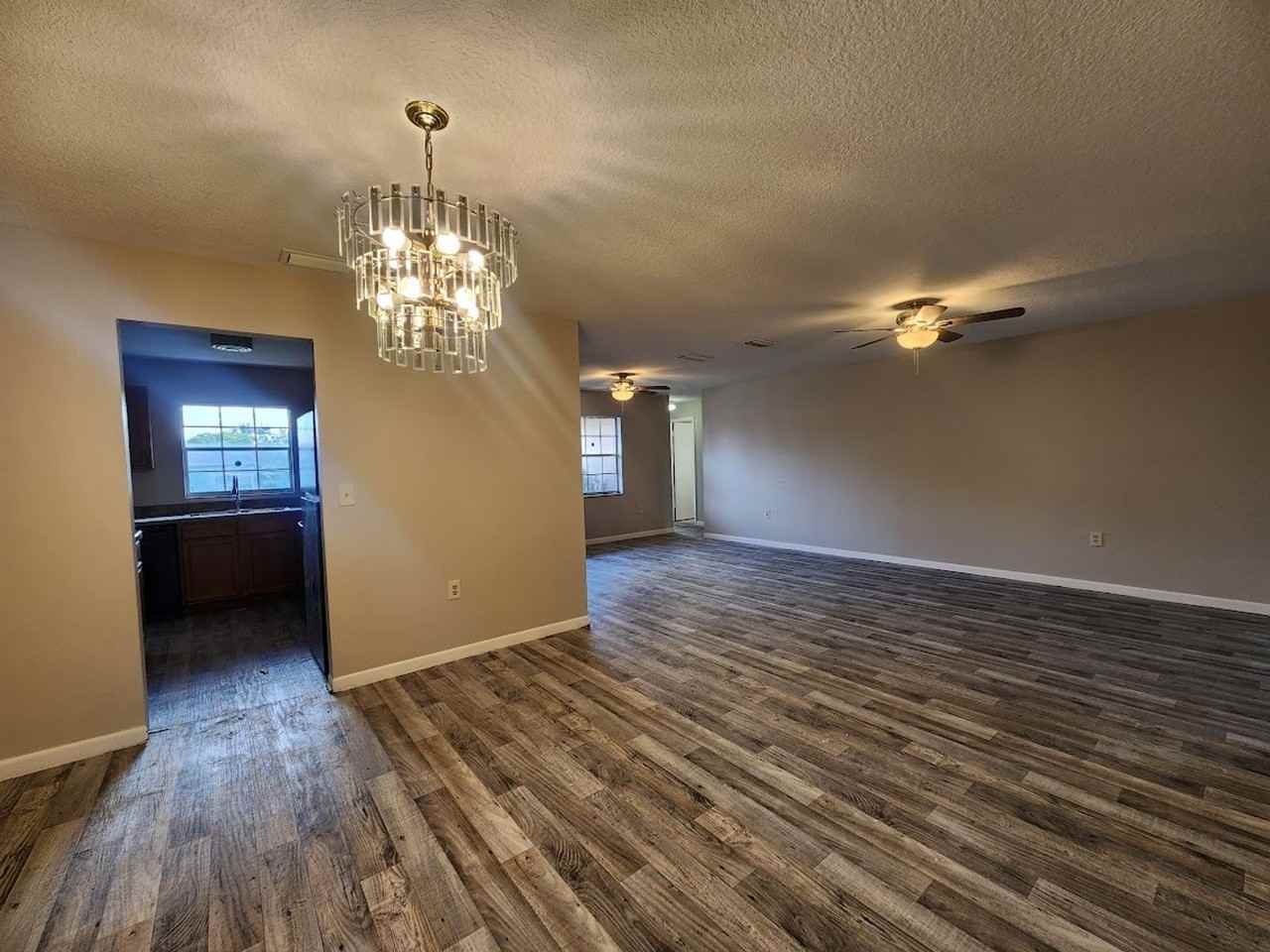 4281 Sw 145th Place Rd - Photo 4 of 23