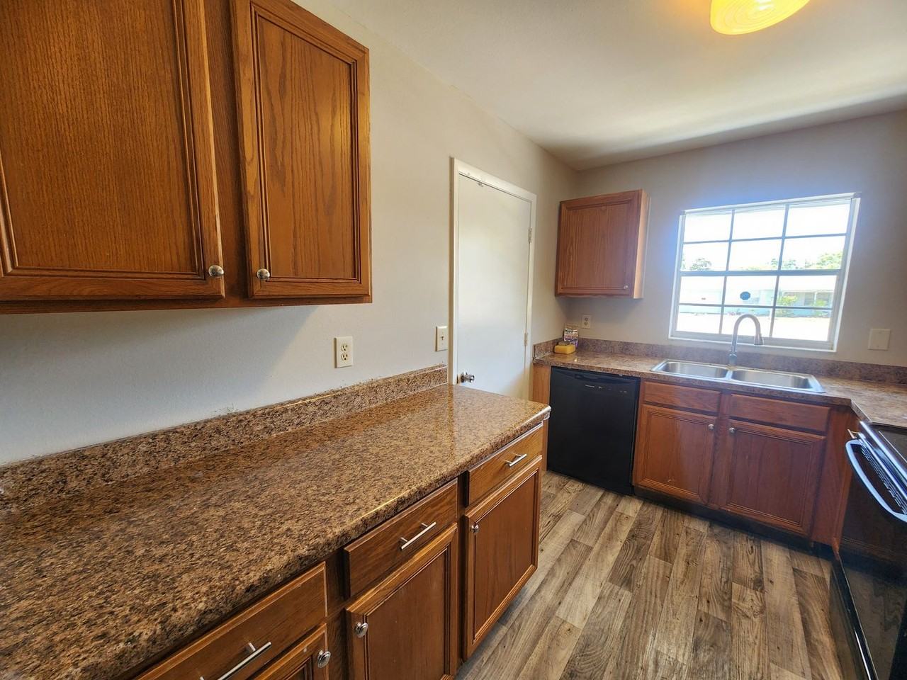 4281 Sw 145th Place Rd - Photo 7 of 23