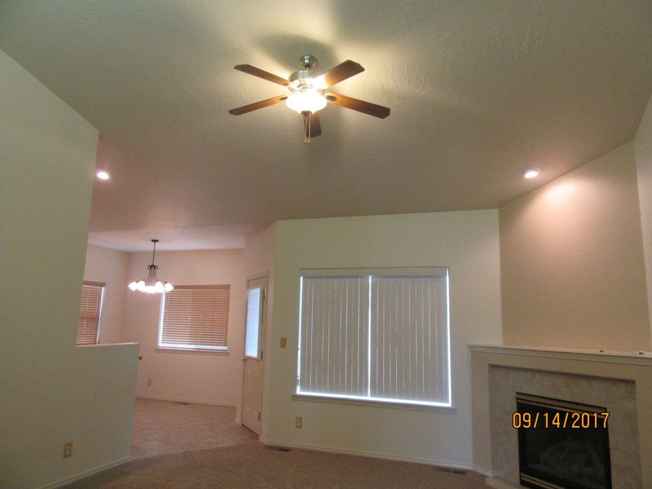 1970 Canyon Trail Way - Photo 3 of 8