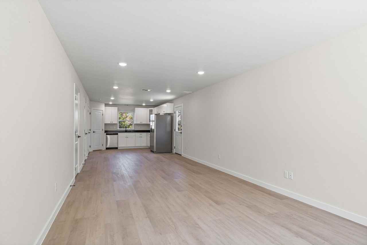 708 S 28th St #A - Photo 5 of 27