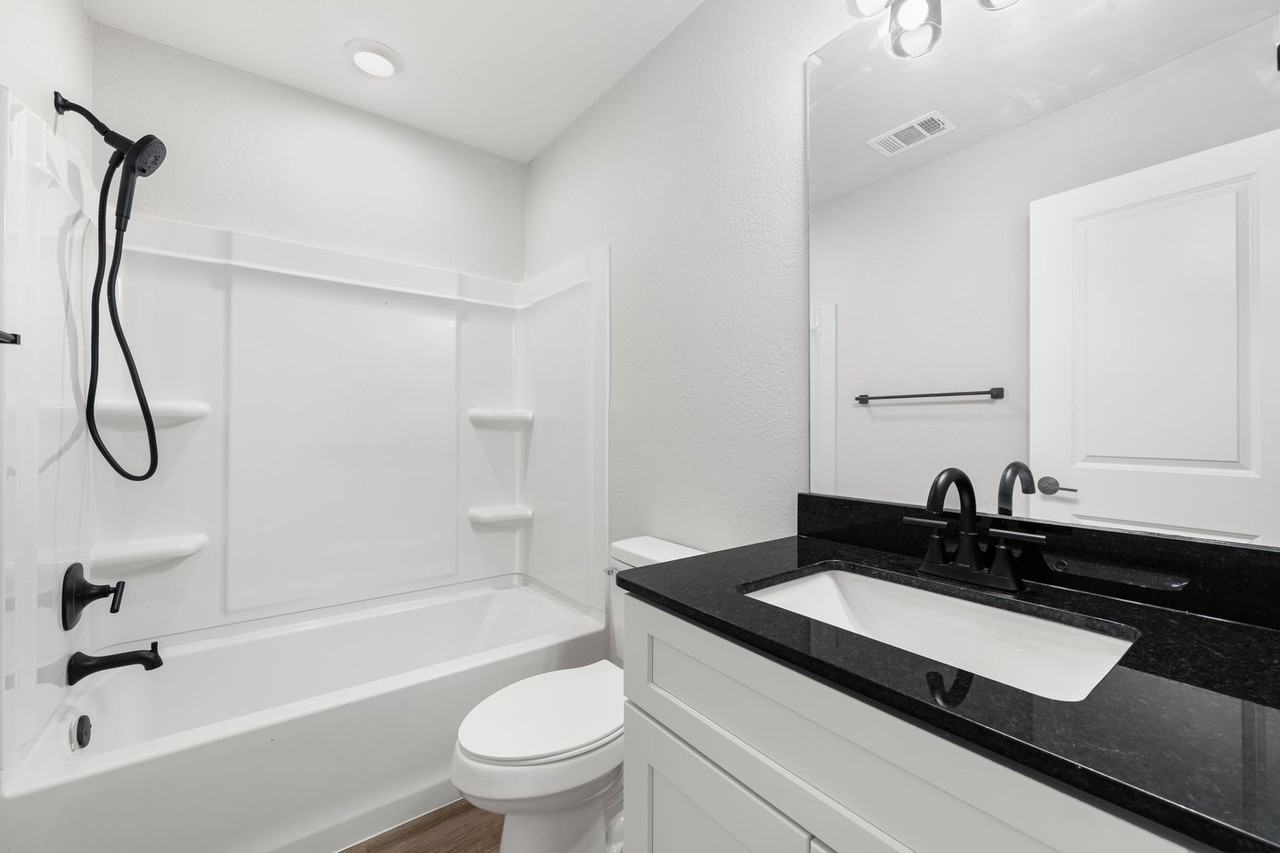 713 S 28th St - Photo 2 of 21
