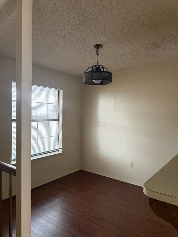 704 N 62nd St - Photo 3 of 12