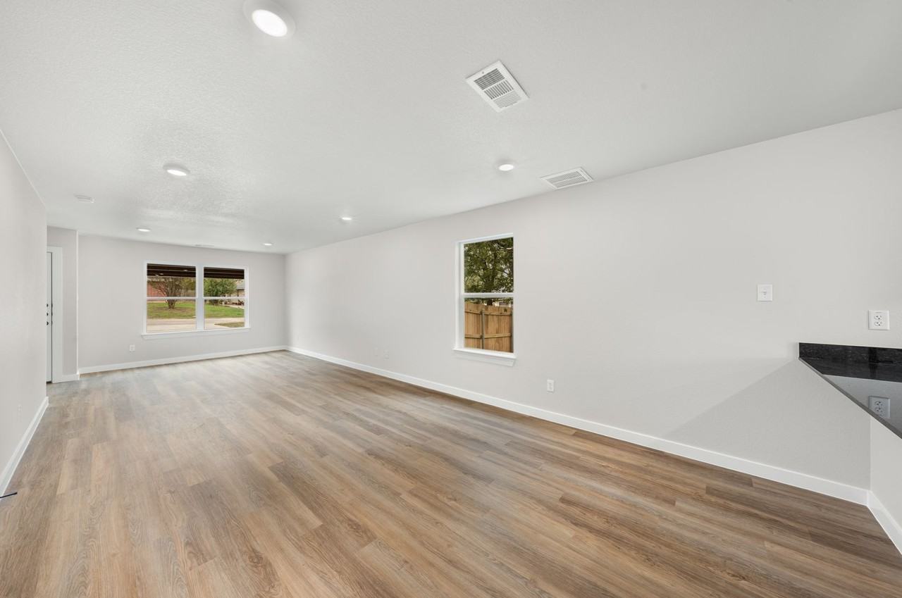 1212 S 12th St #A - Photo 4 of 21