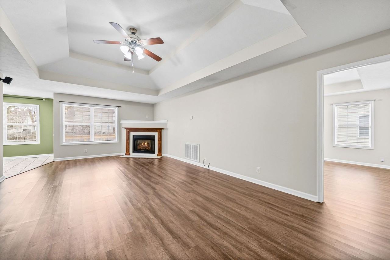 3696 Cindy Jo Dr S - Photo 5 of 28