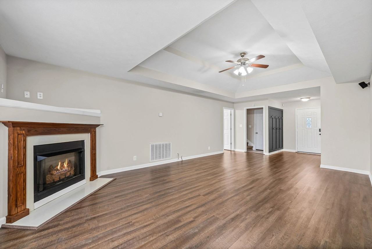 3696 Cindy Jo Dr S - Photo 7 of 28