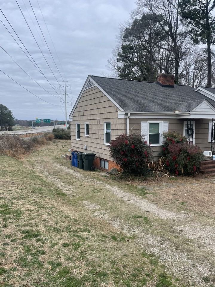 901B Marilyn Dr - Photo 2 of 14