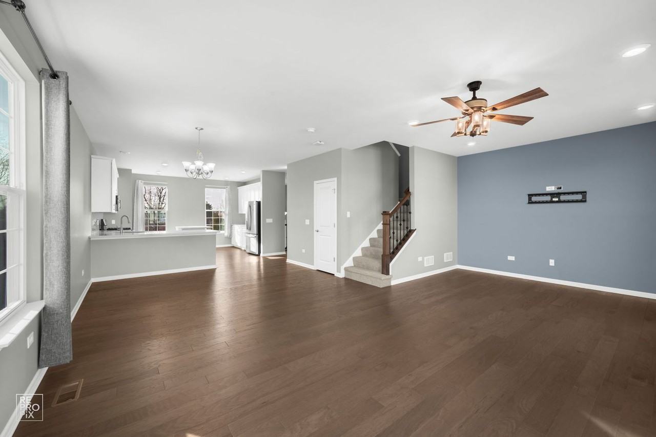 231 Lakeshore Dr - Photo 5 of 10