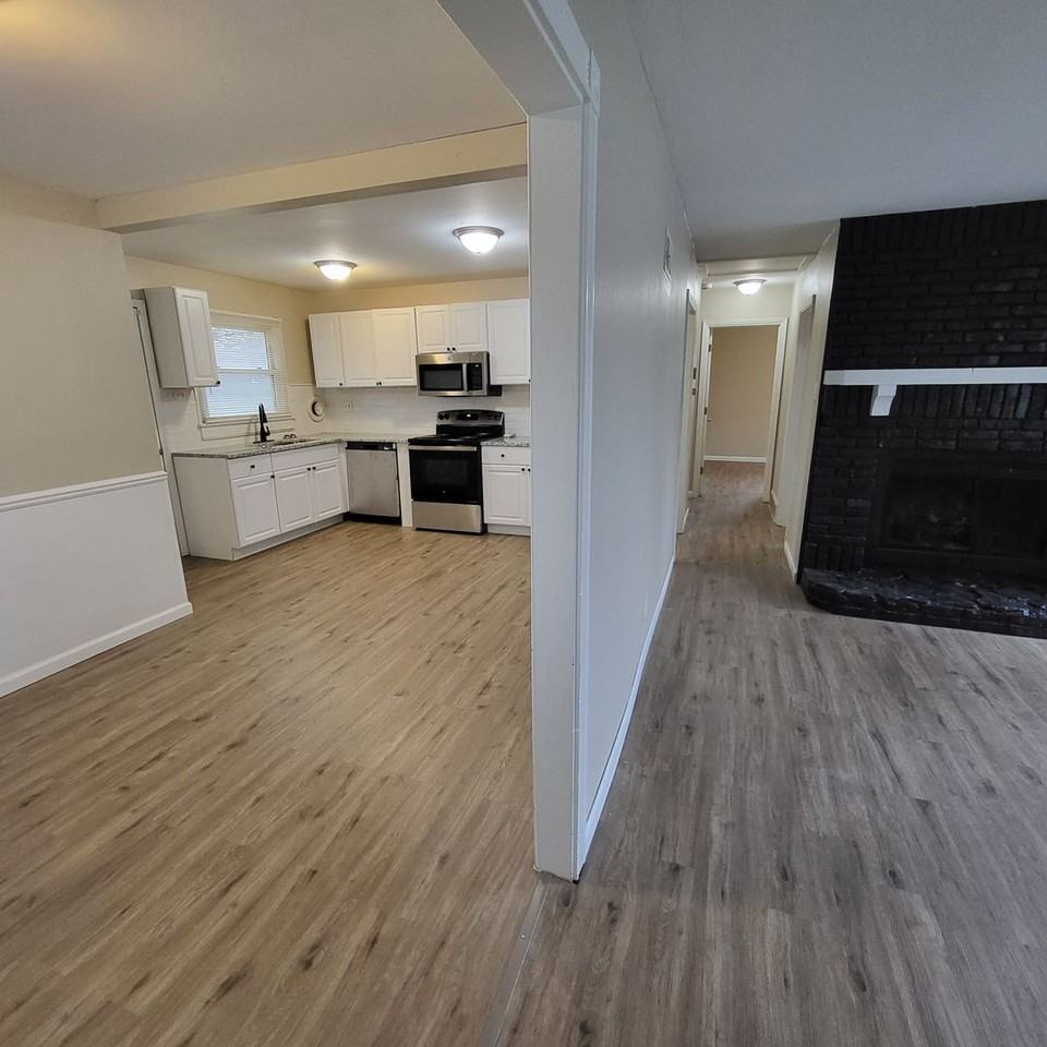 1219 Walker Ave - Photo 5 of 27