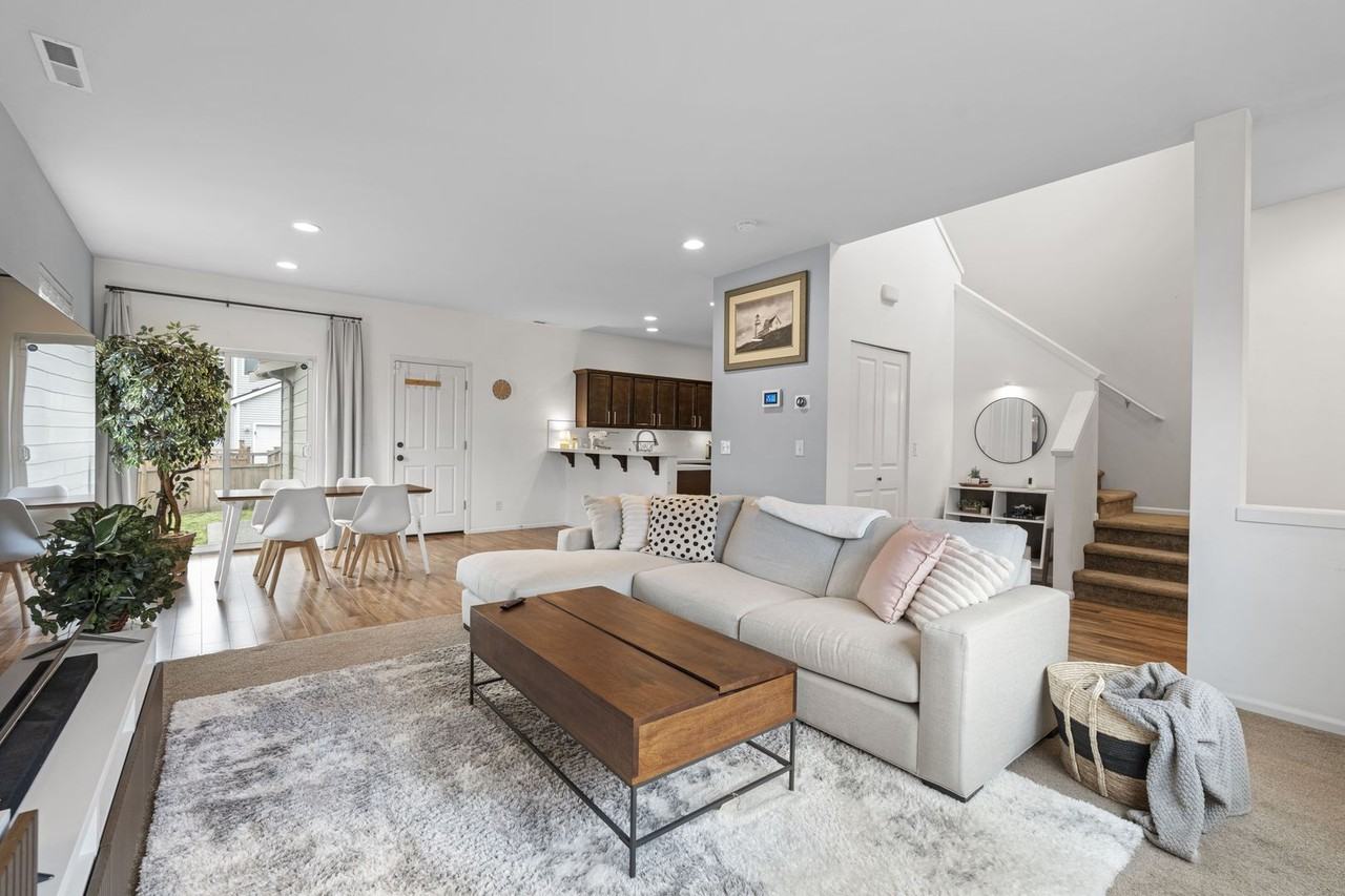 1764 1764 180th Ct St E - Photo 2 of 21