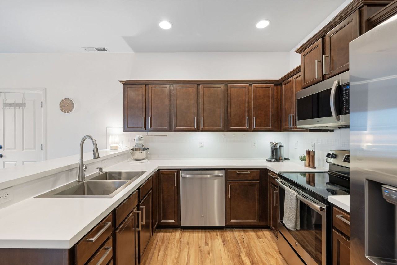 1764 1764 180th Ct St E - Photo 5 of 21