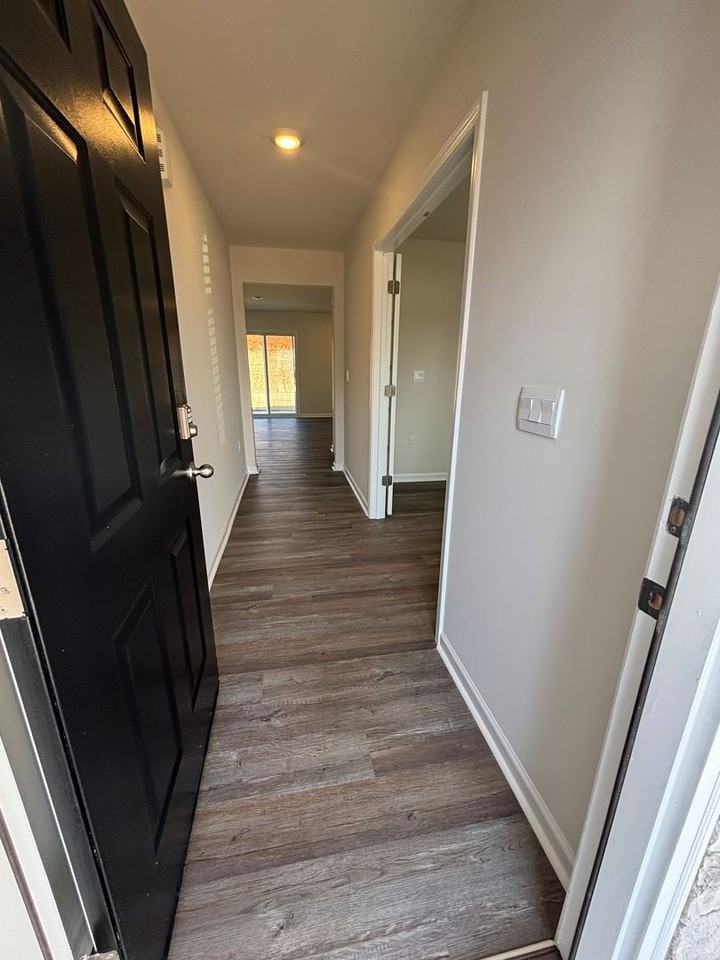 1016 Gagmon Dr - Photo 6 of 26