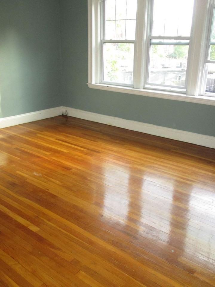 732 Washington St - Photo 3 of 12