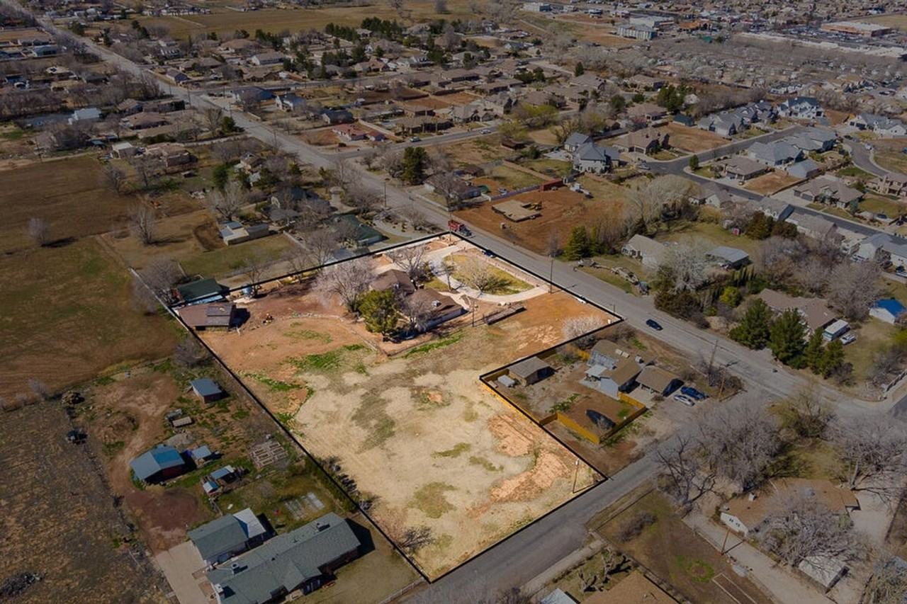 977 W 400 S - Photo 6 of 38