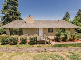 featured image of 2056 Linnell Ave