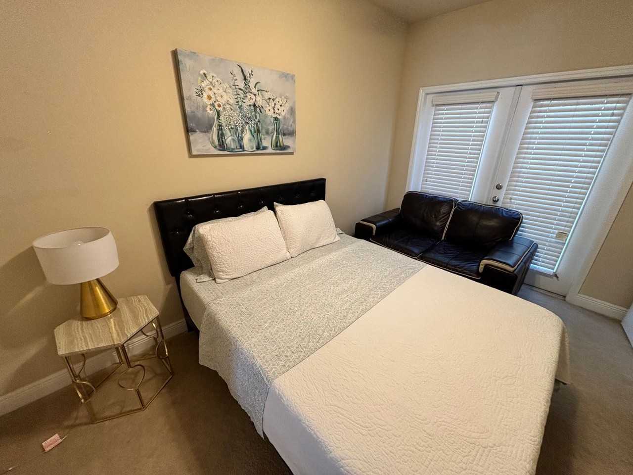 2960 Sw 35th Pl - Photo 6 of 15