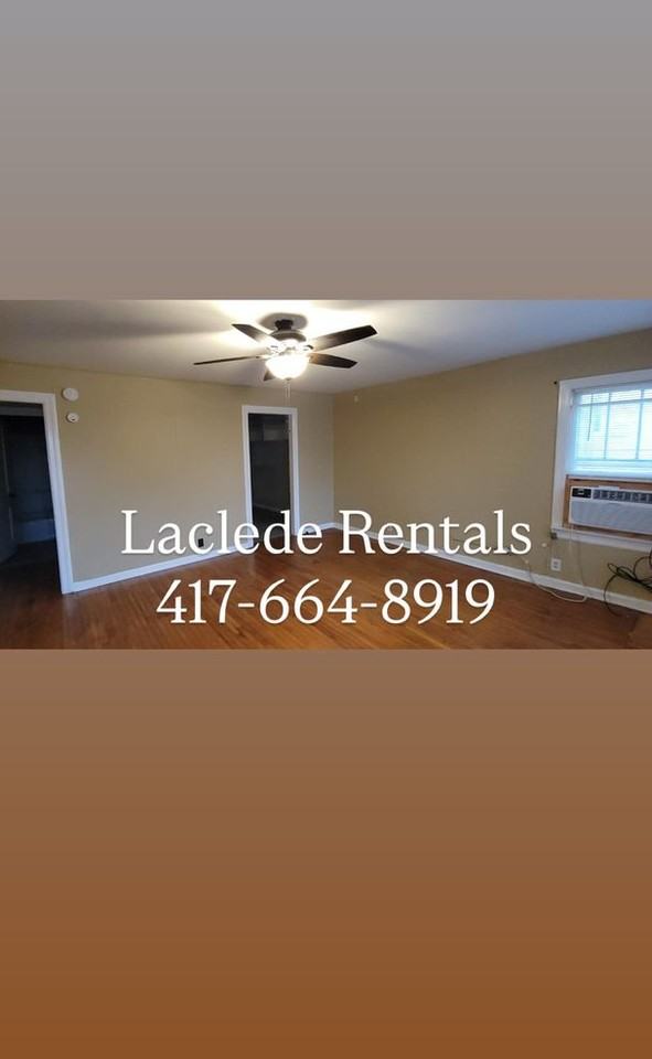 414 Perry St - Photo 2 of 9