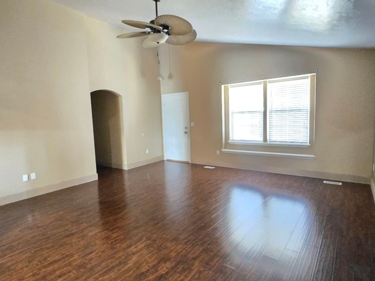 283 E Producer Dr - Photo 7 of 17