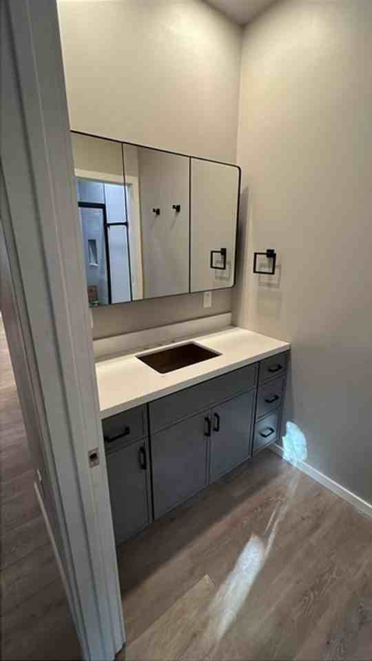 2221 Columbine Ave - Photo 3 of 10