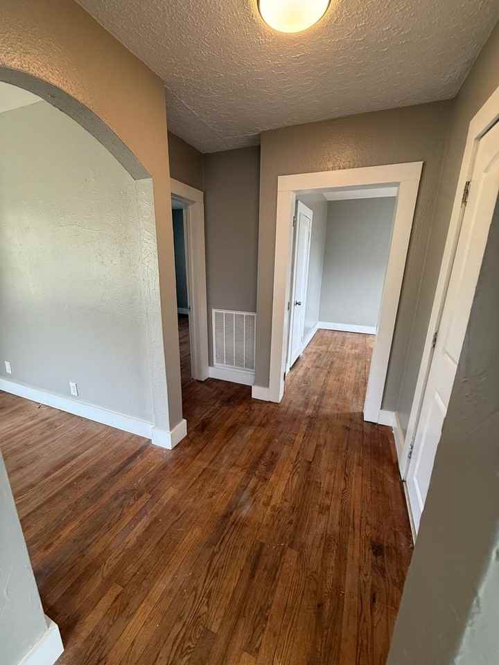 2522 Ramona St - Photo 7 of 13