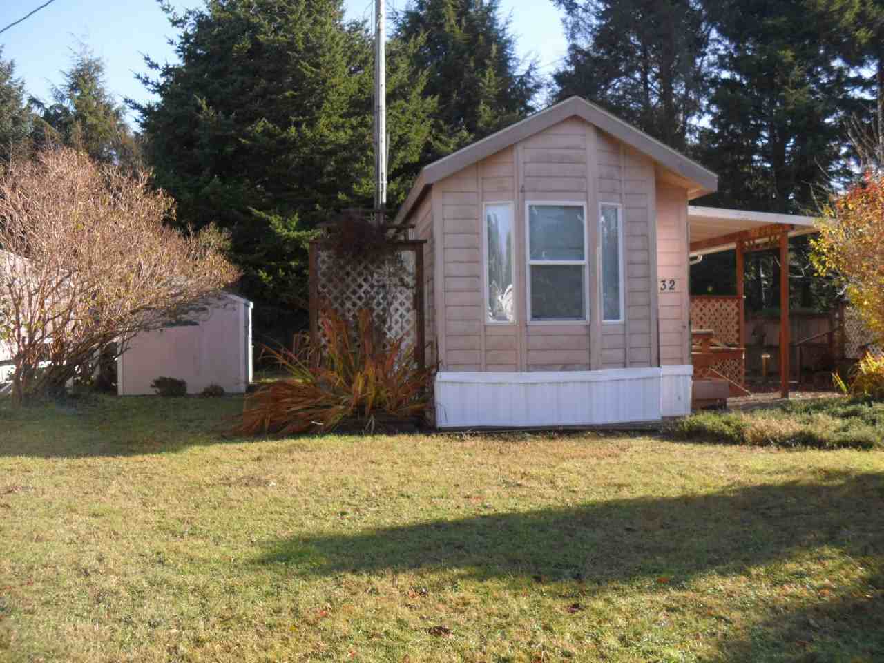 532 Se Reef Ave - Photo 2 of 10