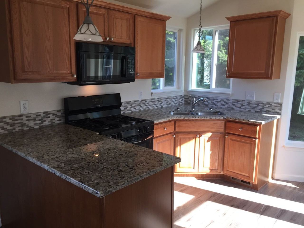 532 Se Reef Ave - Photo 7 of 10