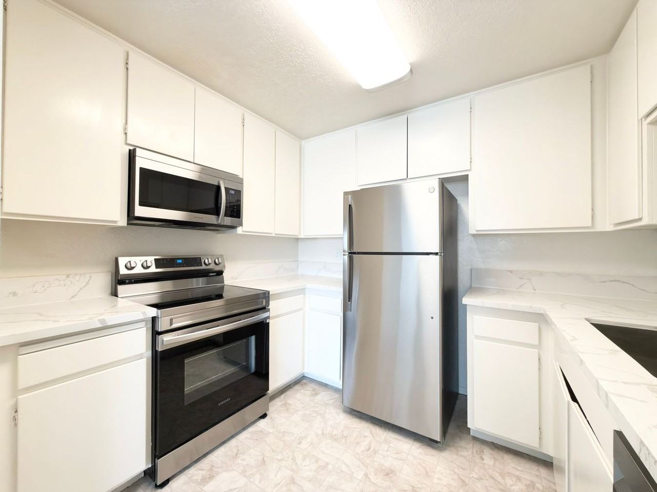 372 Pala Vista Dr - Photo 7 of 19