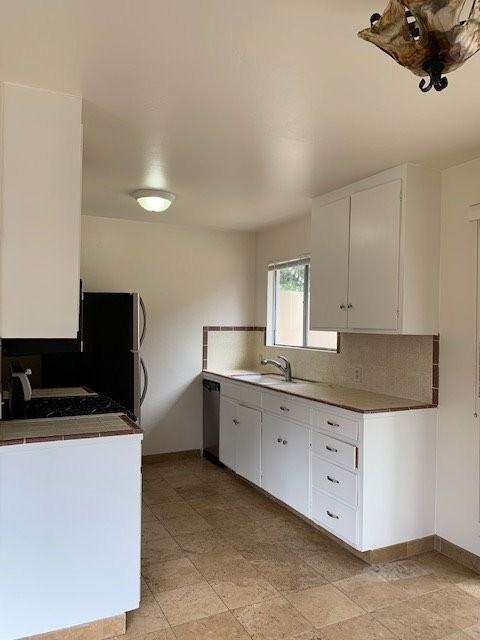 1485 Plumas Ave - Photo 5 of 11