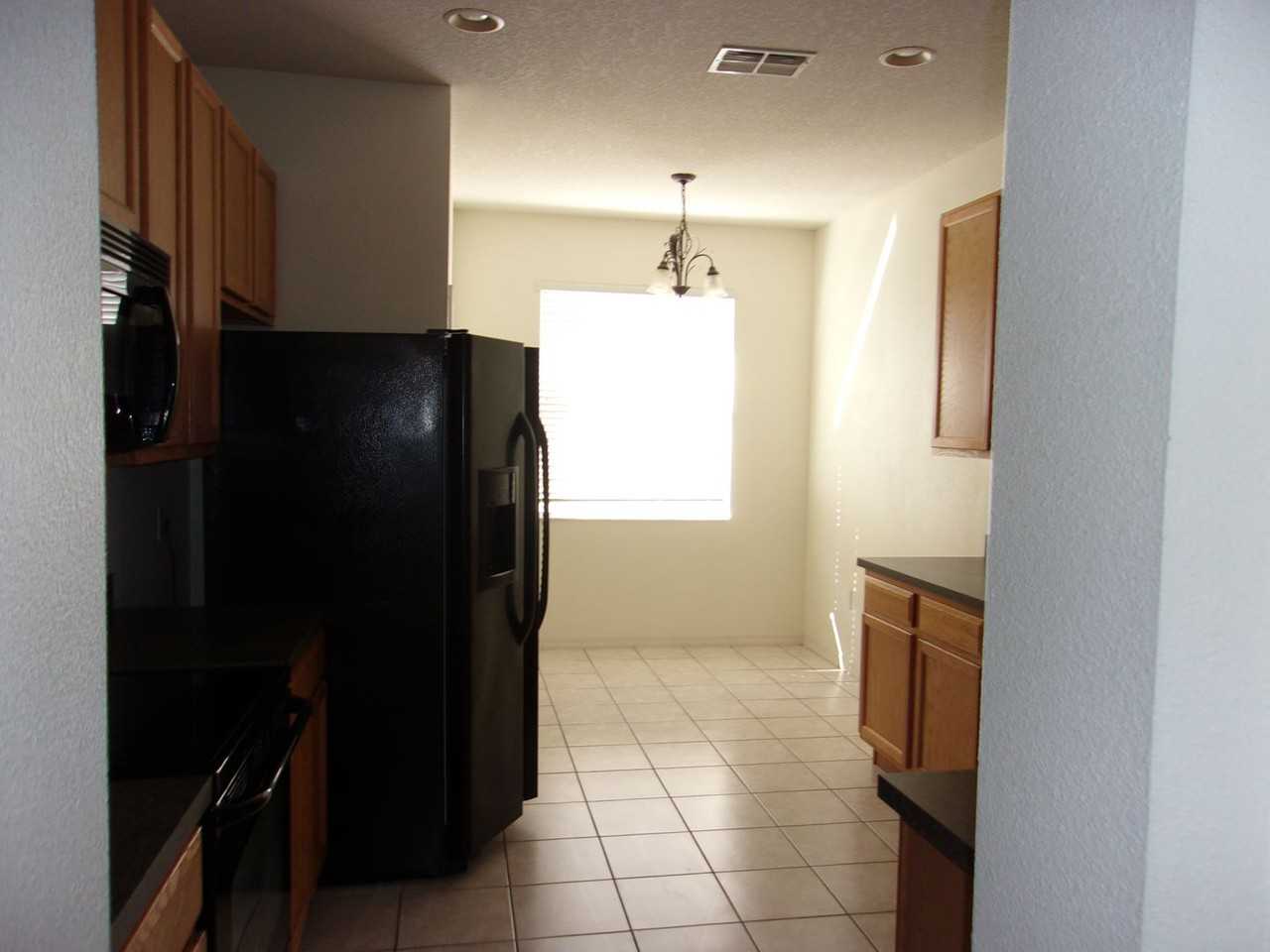 8761 Fetterbush Ct - Photo 2 of 28