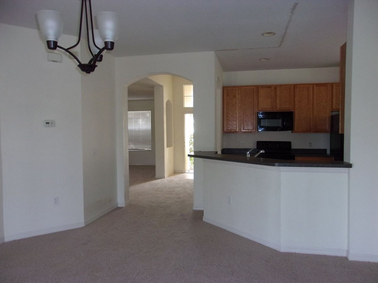 8761 Fetterbush Ct - Photo 4 of 28