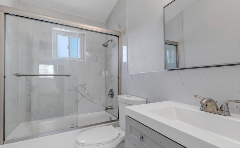 211 Julian St #C - Photo 4 of 8