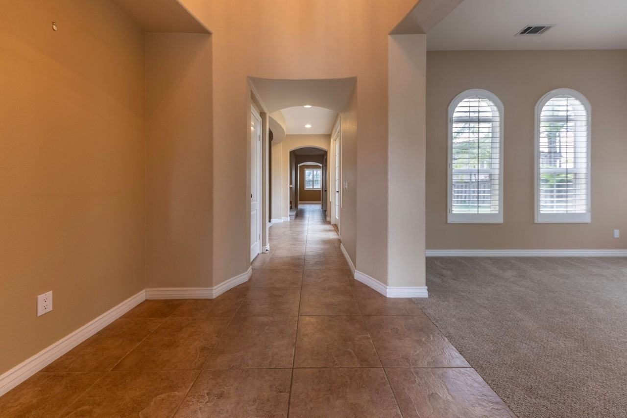 3276 Avenida La Cima - Photo 6 of 41