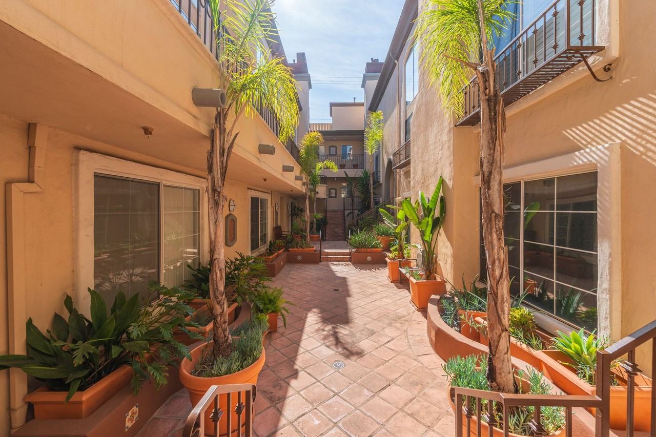 7100 La Tijera Blvd - Photo 7 of 32