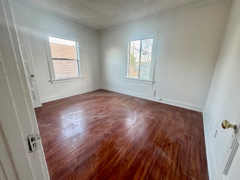 250 1/2 W 49th St #1 - Photo 2 of 7