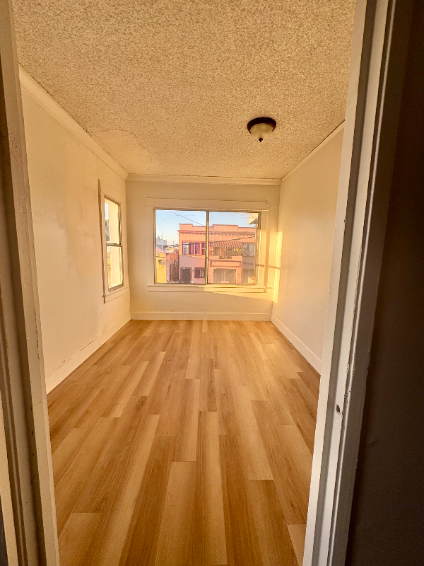 250 1/2 W 49th St #1 - Photo 3 of 7