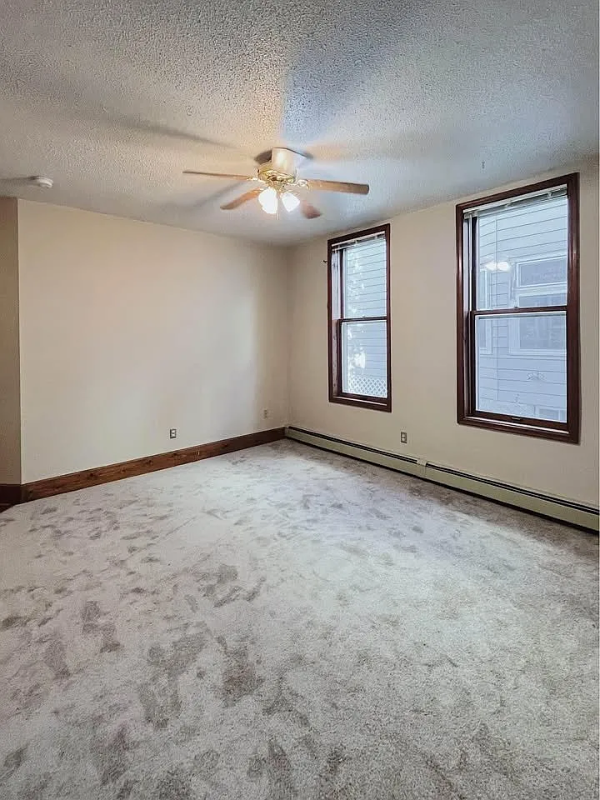 962 6th St E #1 - Photo 5 of 13