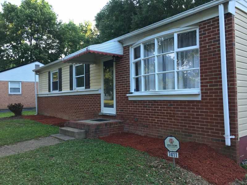 7411 Griffin Ave - Photo 2 of 18