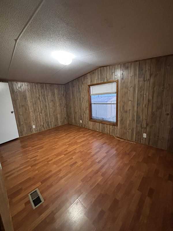 1081 Mustang Cir - Photo 5 of 14