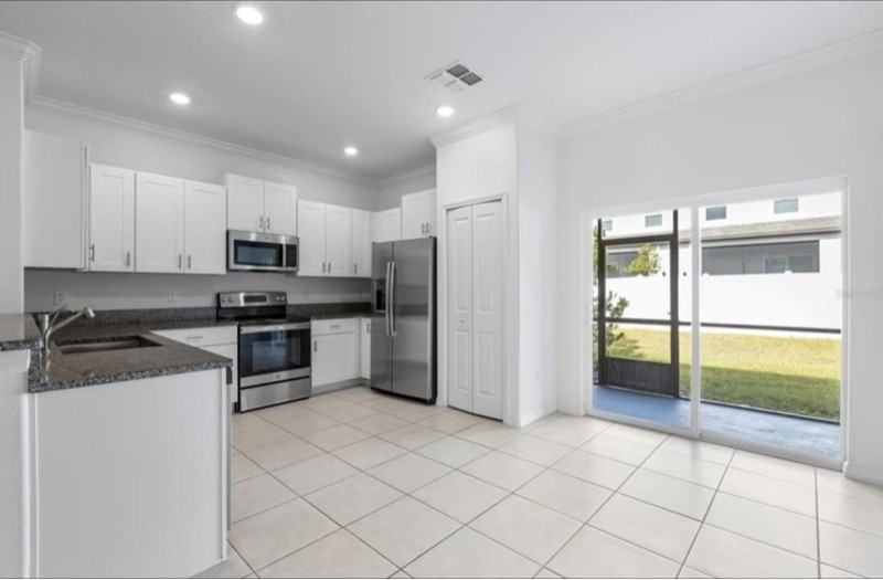 36471 Garden Wall Way - Photo 3 of 7