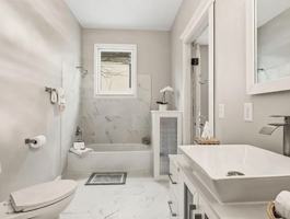 featured image of 2416 Harriet Ave #1