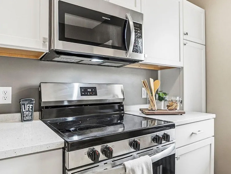 2416 Harriet Ave #1 - Photo 2 of 9